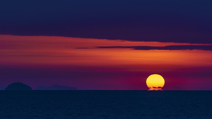 海上日出