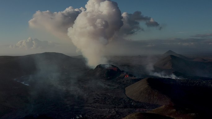 冰岛Fagradalsfjall火山喷发风景鸟瞰图