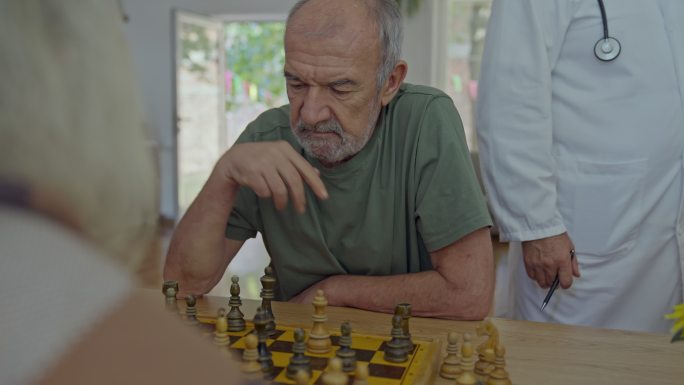 棋手下棋