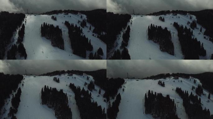 冬季阿尔加兹山滑雪山的镜头