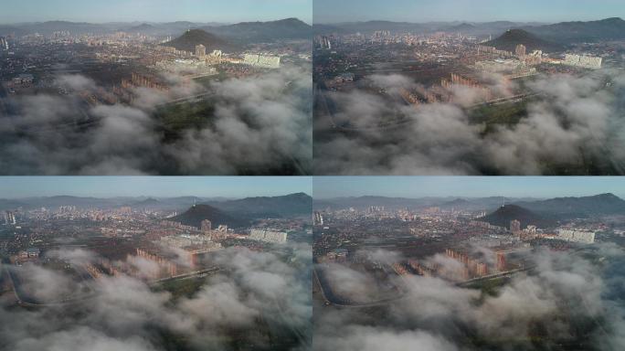 云雾下城市