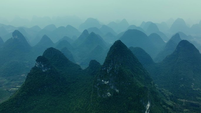 中国桂林山鸟瞰图场景-自然山脉旅游