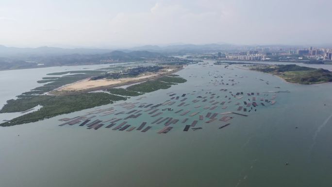 原创 防城港城市龙马明珠港口沙滩风光航拍