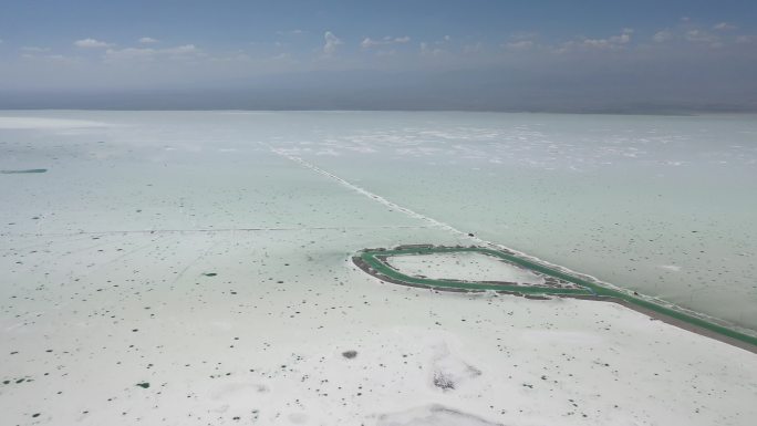 原创商用 青海乌兰县茶卡盐湖自然风光航拍