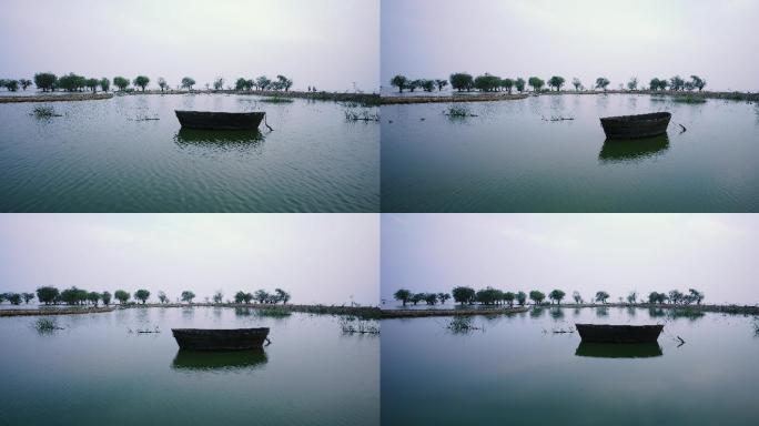 湖中飘荡的小船