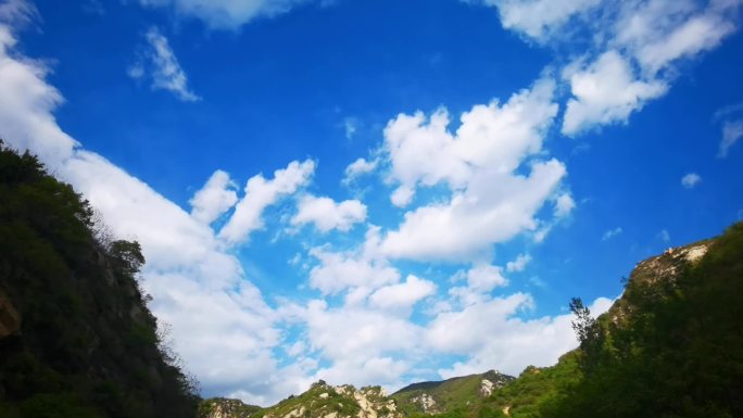 青山蓝天白云风景