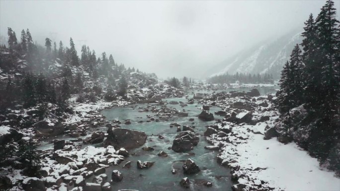 大雪，航拍然乌湖雪景