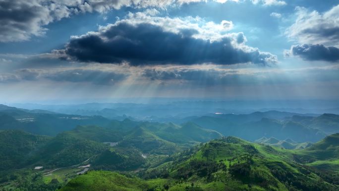 阳光 光芒 丁达尔 阳光穿透云层 耶稣光