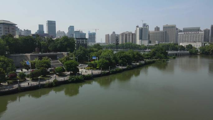 【4K】武汉东湖天鹅路湖畔平台航拍