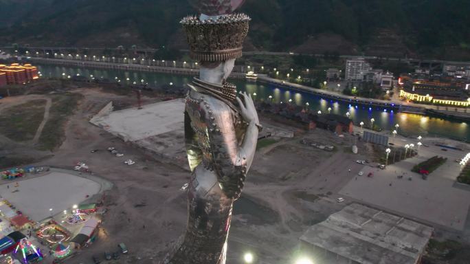 剑河仰阿莎巨型雕像 2#素材