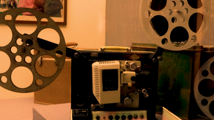 放映机怀旧影像历史留声机流逝的岁月老物件