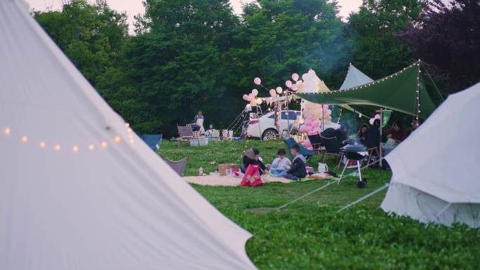 露营帐篷野餐野炊户外生活体验