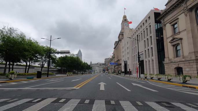 上海封城中的上海外滩街景