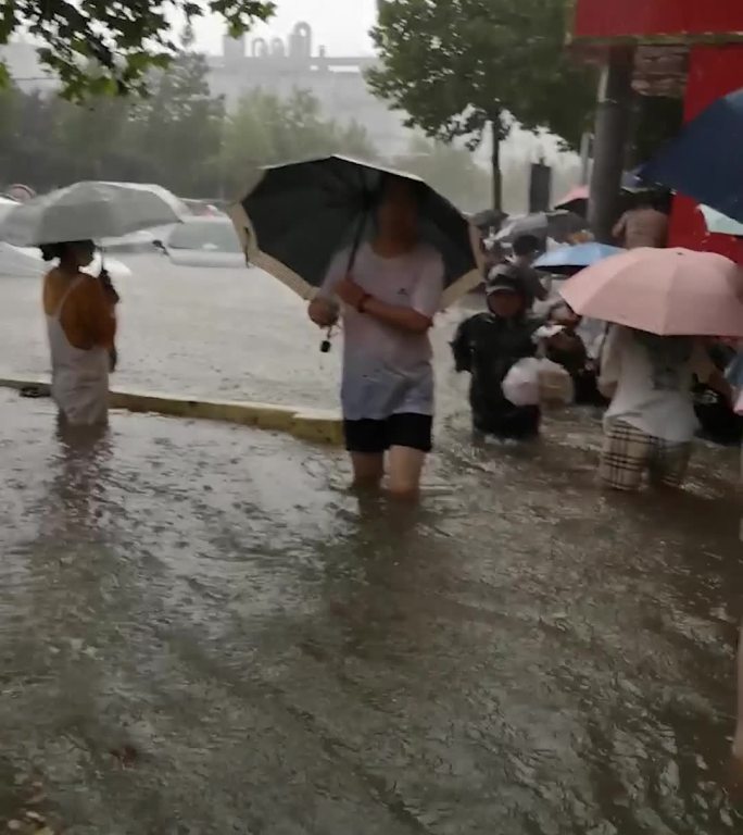 郑州720暴雨、洪水灾害实拍01