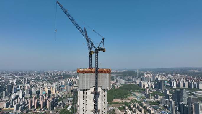 山东第一高国金中心超高层建筑航拍4k