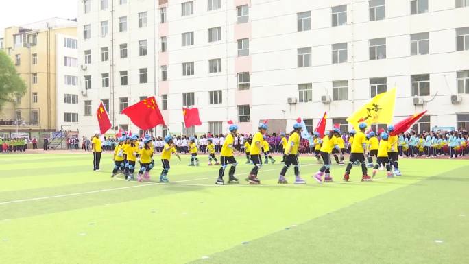 小学举行运动会开幕式文艺演出表演