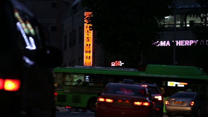 韩国首尔 夜晚生活 街景实拍 霓虹灯光