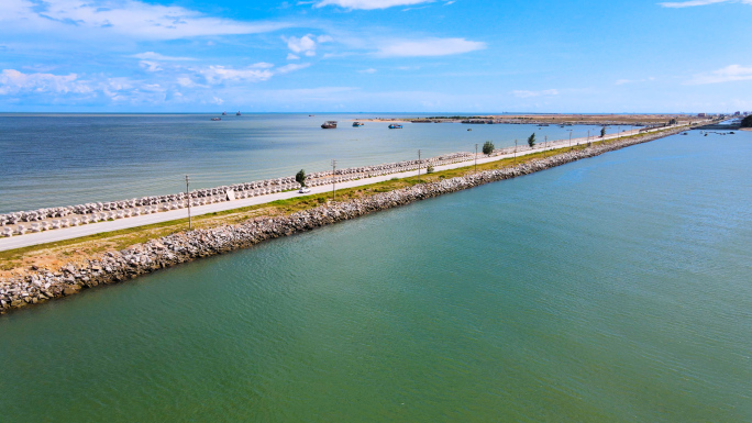 海上公路沿海公路海边公路海岸线钦州三墩