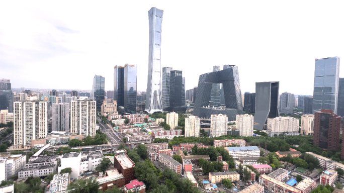 下雨后的 中国尊 北京地标建筑