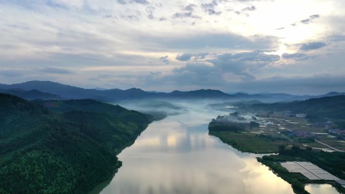 4K绝美航拍湖景