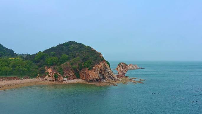 中国大连海边海岛大海礁石自然风景航拍
