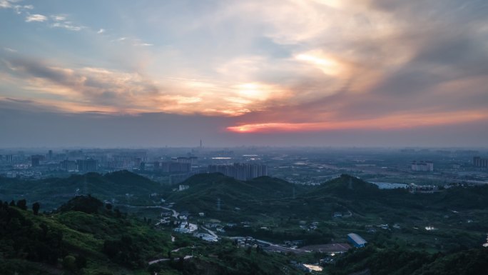 龙泉山看成都全景晚霞