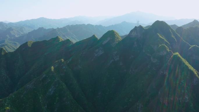 航拍绿色的大山素材