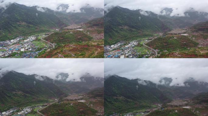 怒江兰坪村庄雨景