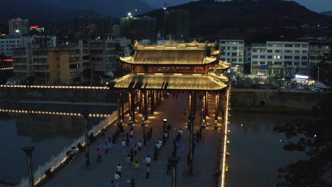 荥经县城市风光廊桥夜景