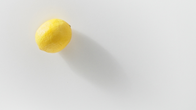 鲜切柠檬精华液滴管广告素材