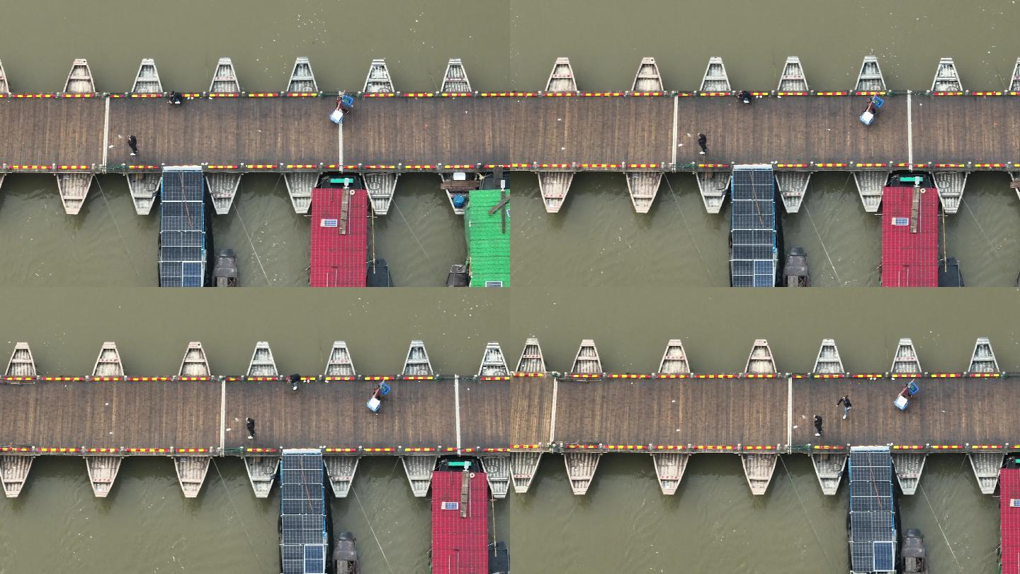 4K正版-长焦视角俯瞰古浮桥上行走的人