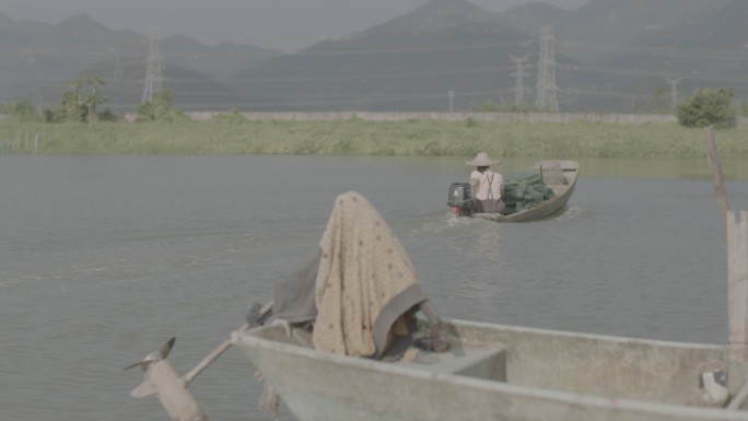 青蟹养殖渔船捕捞，灰度未调色原素材