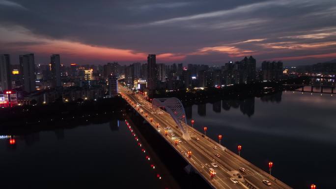 【4K正版】航拍赣州章江大桥车流夜景