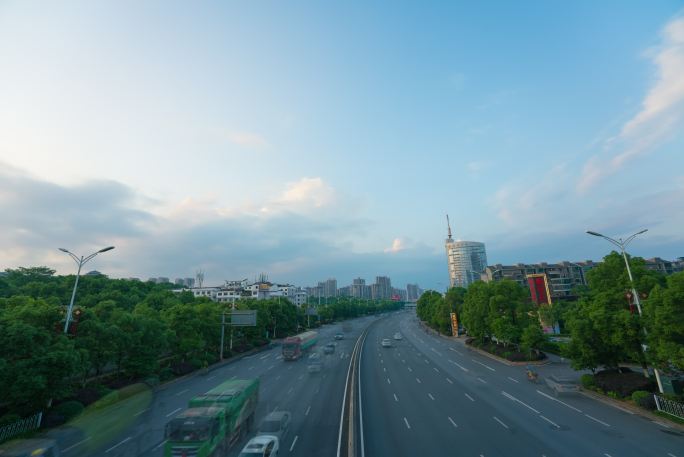 湖南省衡阳市蔡伦大道日转夜延时摄影