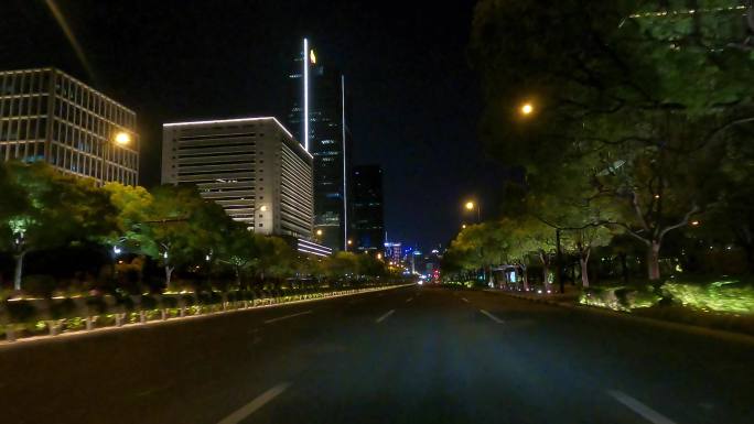 上海封城中现代城市空荡夜景