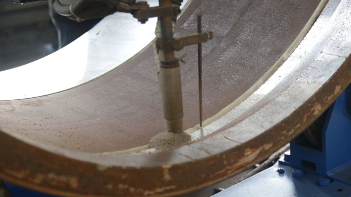 大型车轮制造生产埋弧焊