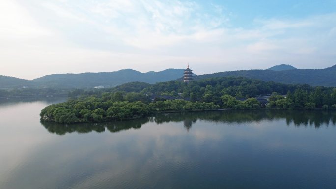 杭州西湖雷峰塔