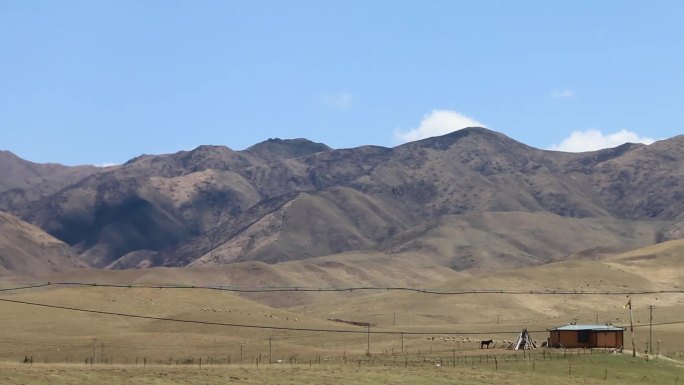 自驾甘肃甘南夏河县213国道桑科草原风景