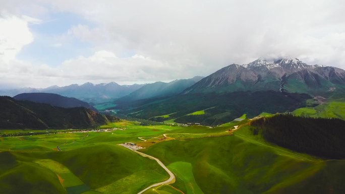 航拍青海祁连山脉