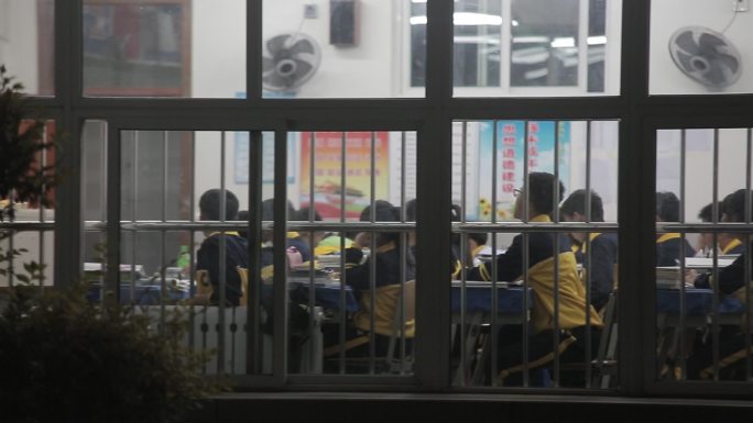 学校 班级 教室 晚自习 学校 高考