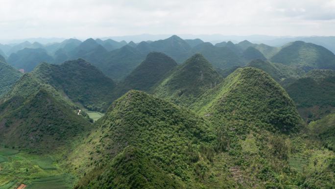 航拍云南卡斯特地貌中药种植基地