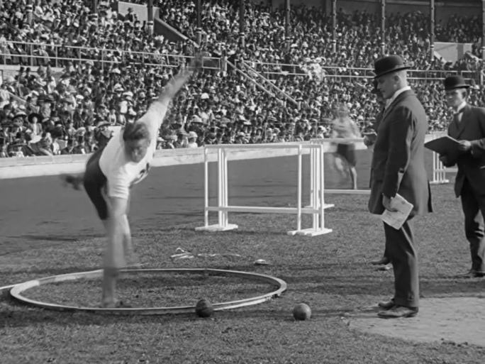 百年前运动赛事  扔铅球