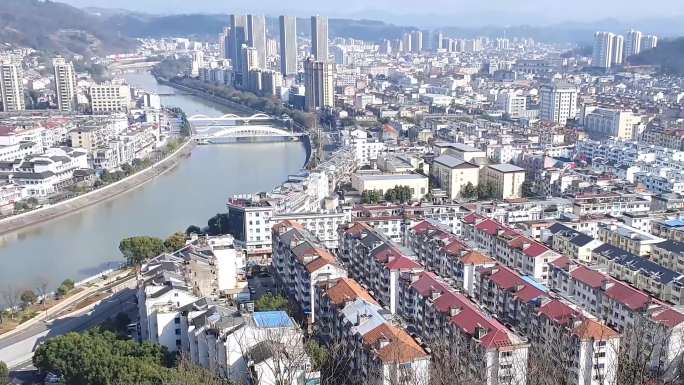 4K浙江新昌鼓山观县城全景