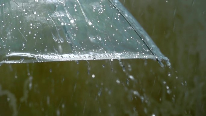 雨伞慢动作下雨小雨雨水