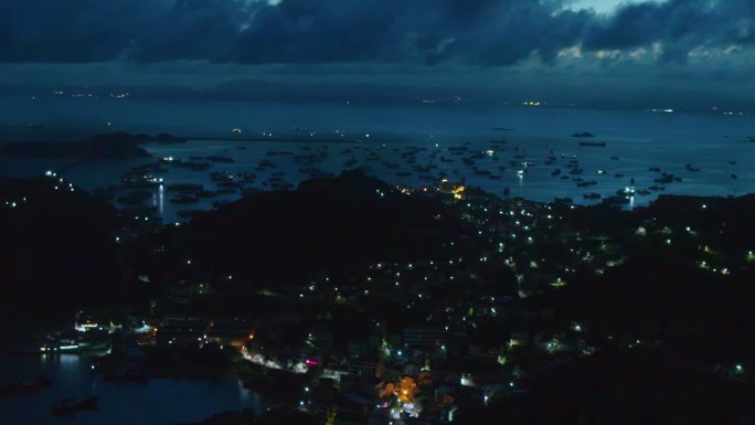 海边夜色 航拍夜景 水天相交 水天一色