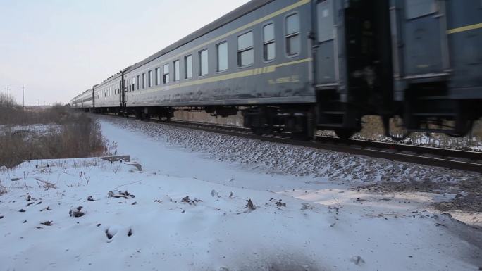北方冬天春运交通运输运货蒸汽绿皮火车合集