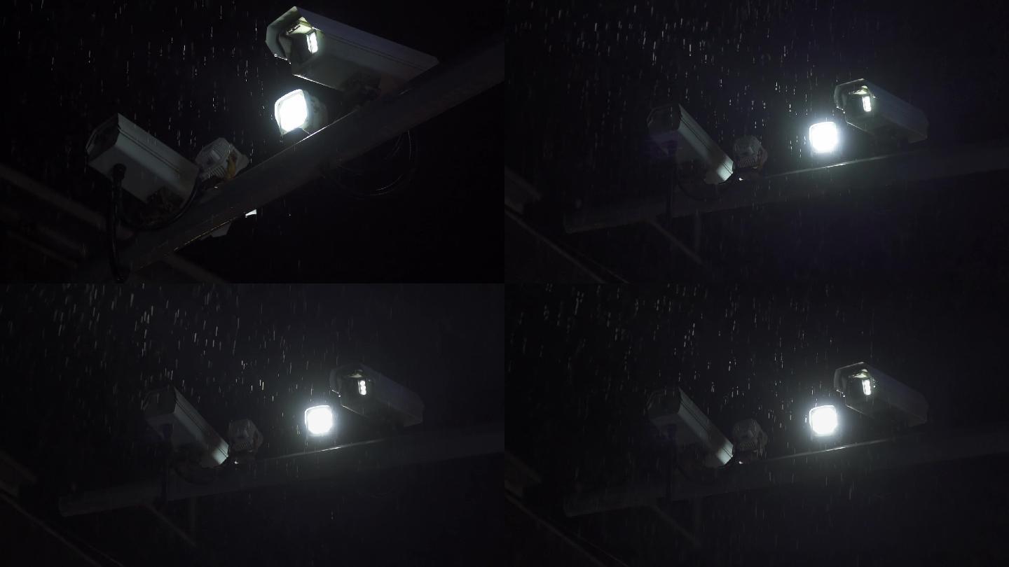 电子警察雨中的电子监控摄像头