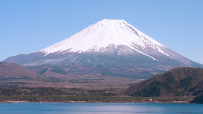 富士山与松鸡湖相望；放大