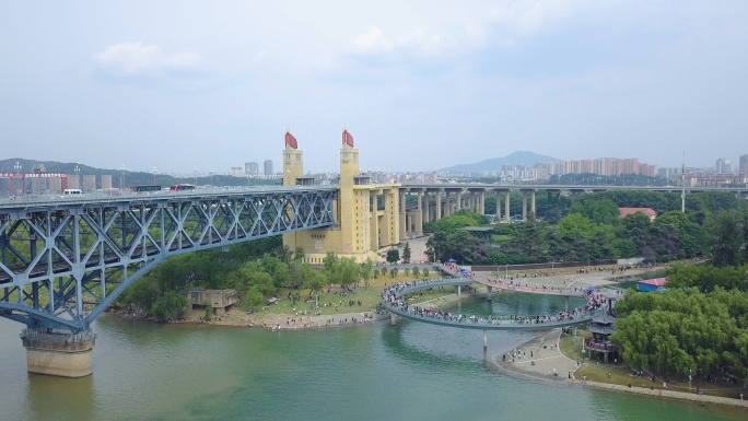 南京长江大桥玻璃栈道航拍