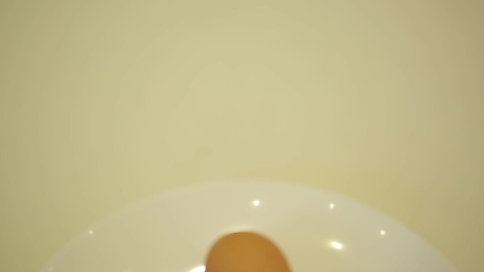 【镜头合集】磕鸡蛋打鸡蛋搅鸡蛋  (1)